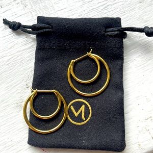 Mejuri gold double hoop